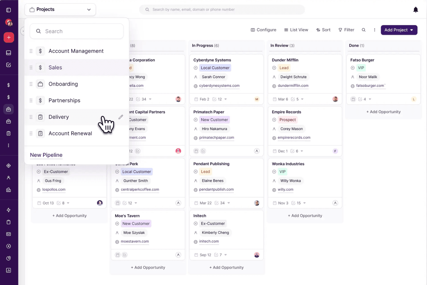 Copper CRM:n kanban-taulu, jossa näkyy projektikategorioita sisältävä myyntiputken vaihtovalikko.
