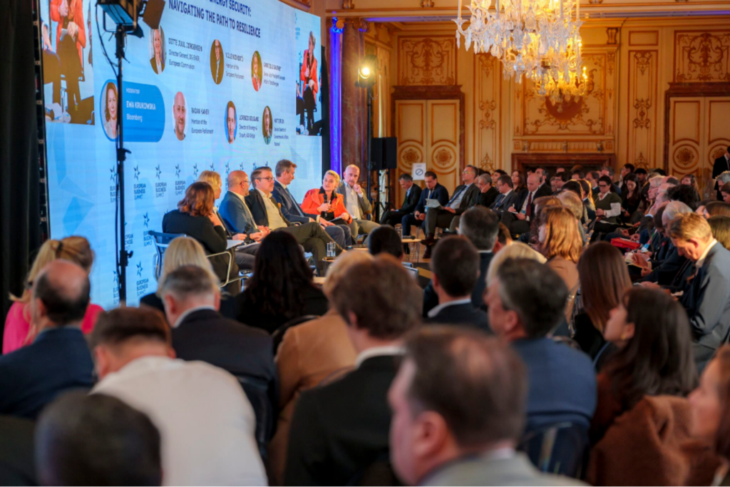 Panel discussion at the European Business Summit with a large audience